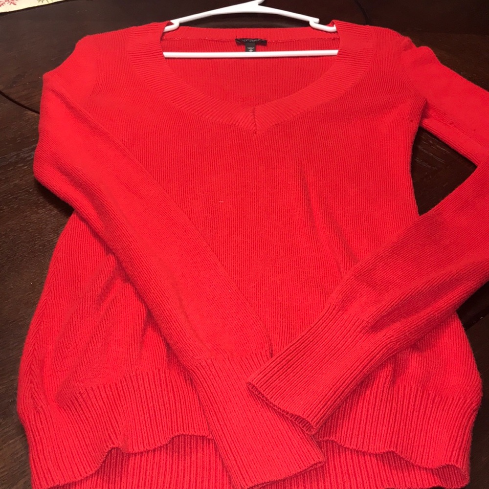 Express Sweater - Picture 3 of 3